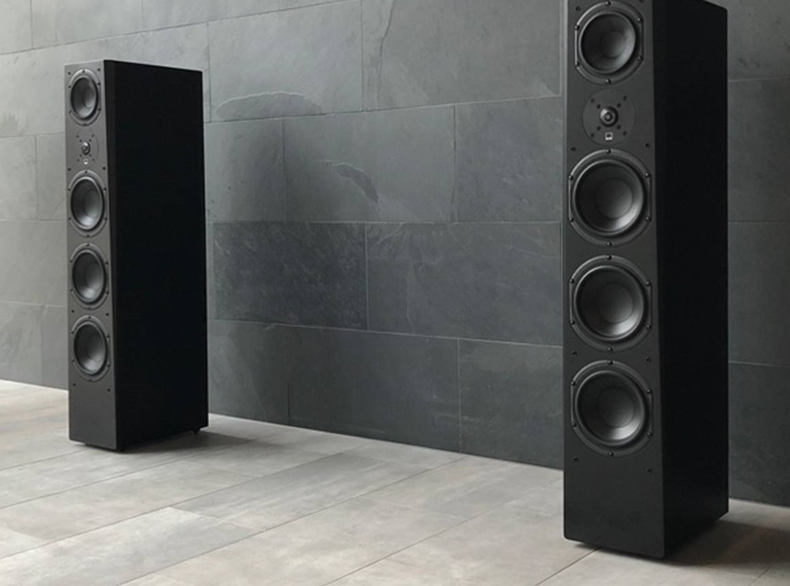 floorstanding speakers on stands