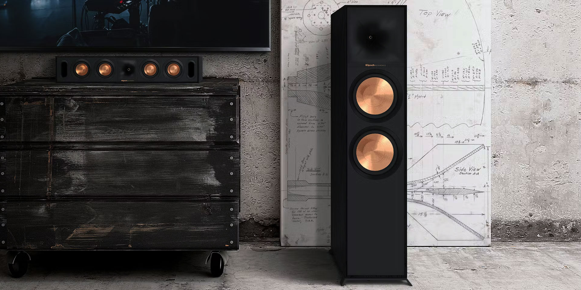 floorstanding speakers on stands